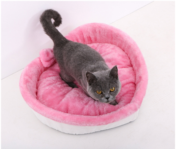 Heart Shape Soft Cozy Cat Pet Bed  Cute Warm Cushion